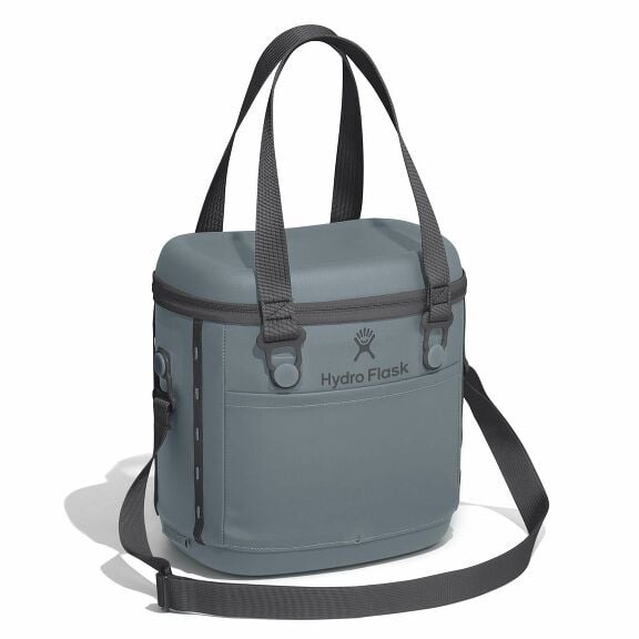 carryouttm-soft-cooler-10-l-h7 6pco043-carryout-cooler-10l-shale-gray-angled_1_1.jpg