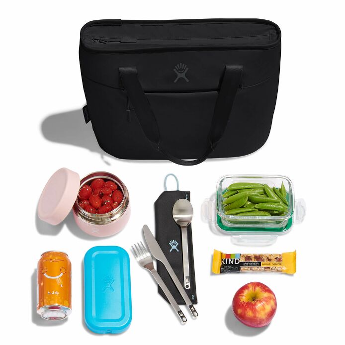 8-l-insulated-lunch-tote-t2 8l-tote-black-packing.jpg