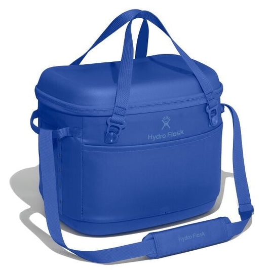carryouttm-soft-cooler-30-l-n1 cpco382_carryout_cooler_30l_capri_blue_angled_1.jpg