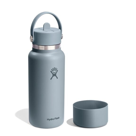 32-oz-straw-bottle-and-boot-bundle-i7 group_199_1.jpg