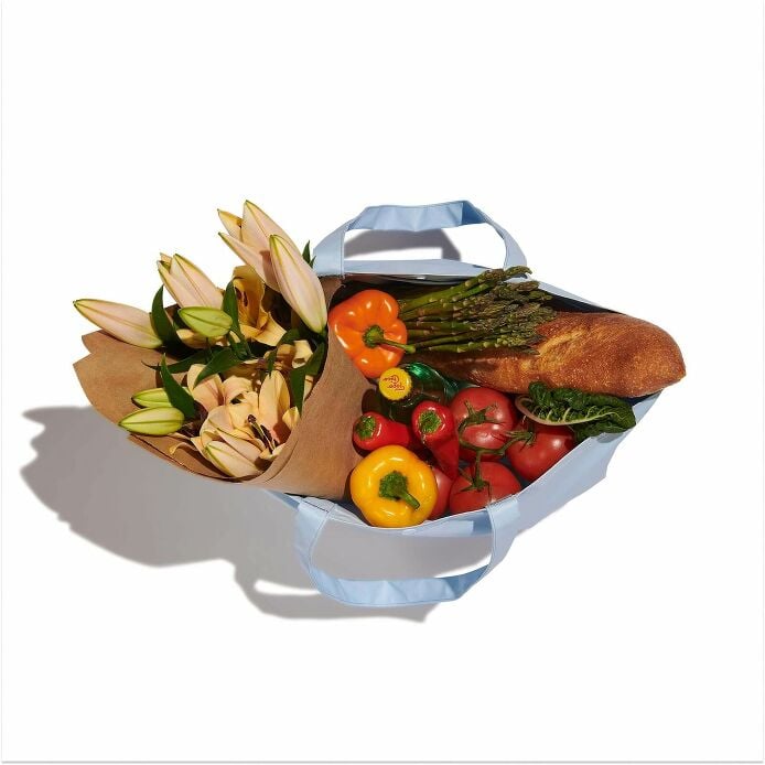 20-l-tag-along-tote-o7 group_98_1.jpg