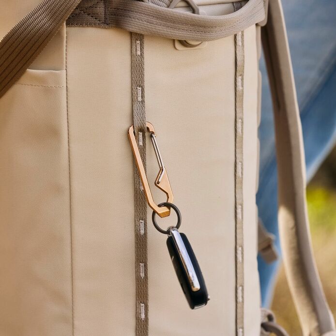 carryouttm-backpack-22-l-k4 hf_carryout_bouwer_d1_l1_torrey_pines_lifestyle_1838_2.jpg