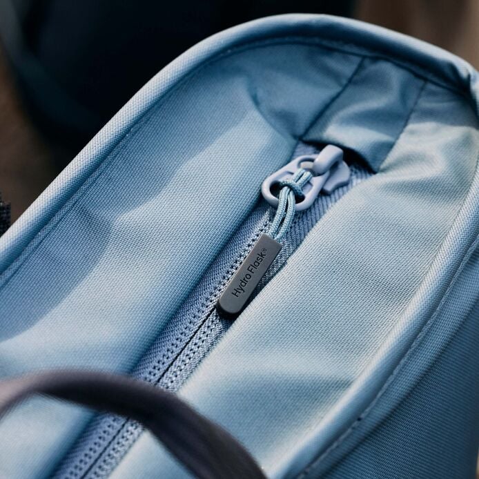 carryouttm-soft-cooler-tote-10-l-x4 hf_carryout_bouwer_d1_l1_torrey_pines_still_life_0112_4.jpg