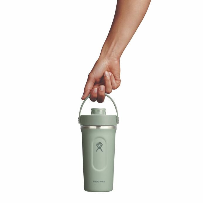 gym-bundle-n4 mxcc24374_24ozinsulatedshakerbottle_agave_hb_1.jpg